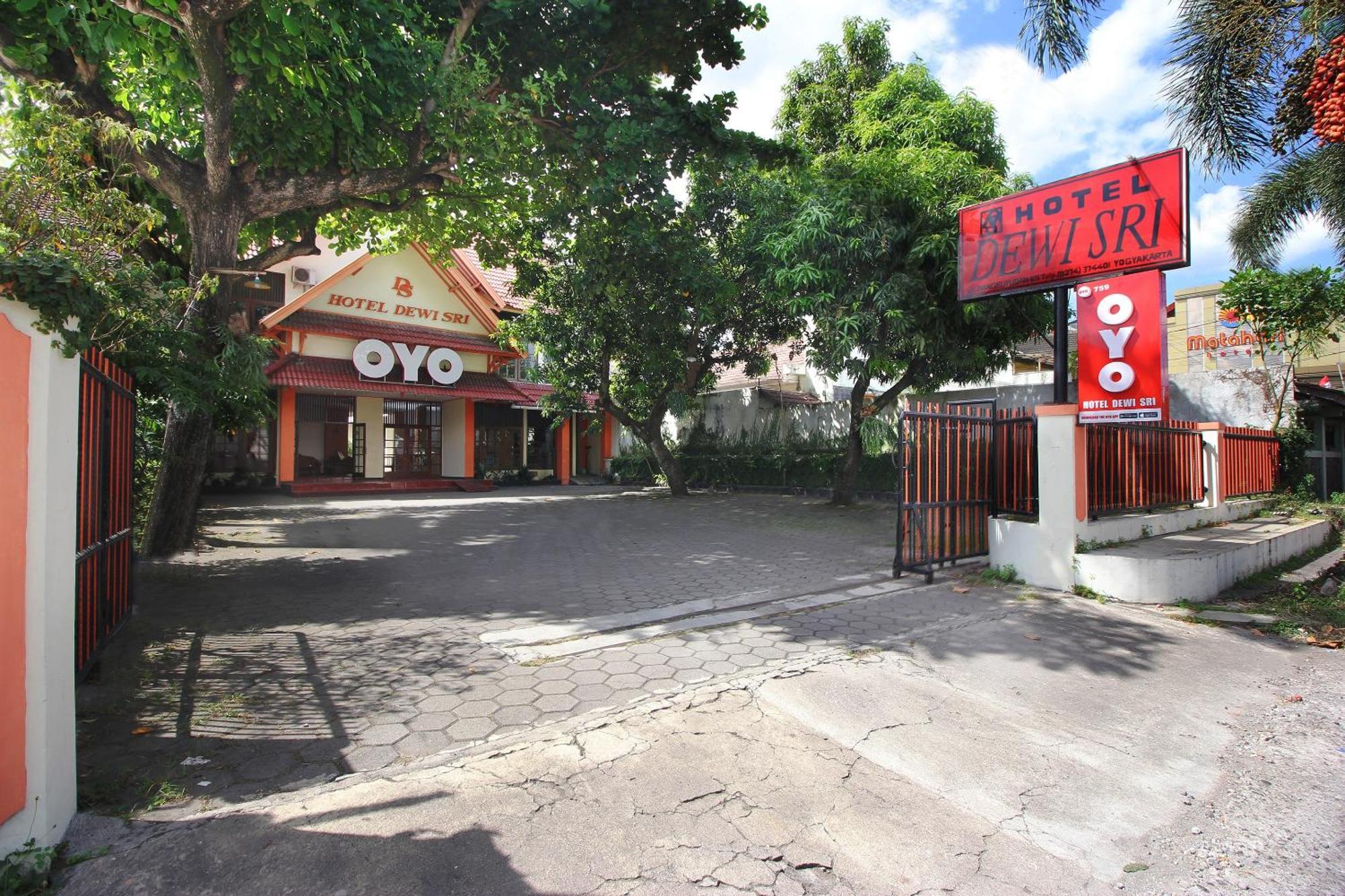 Super Oyo 759 Hotel Dewi Sri Jogjacarta Exterior foto